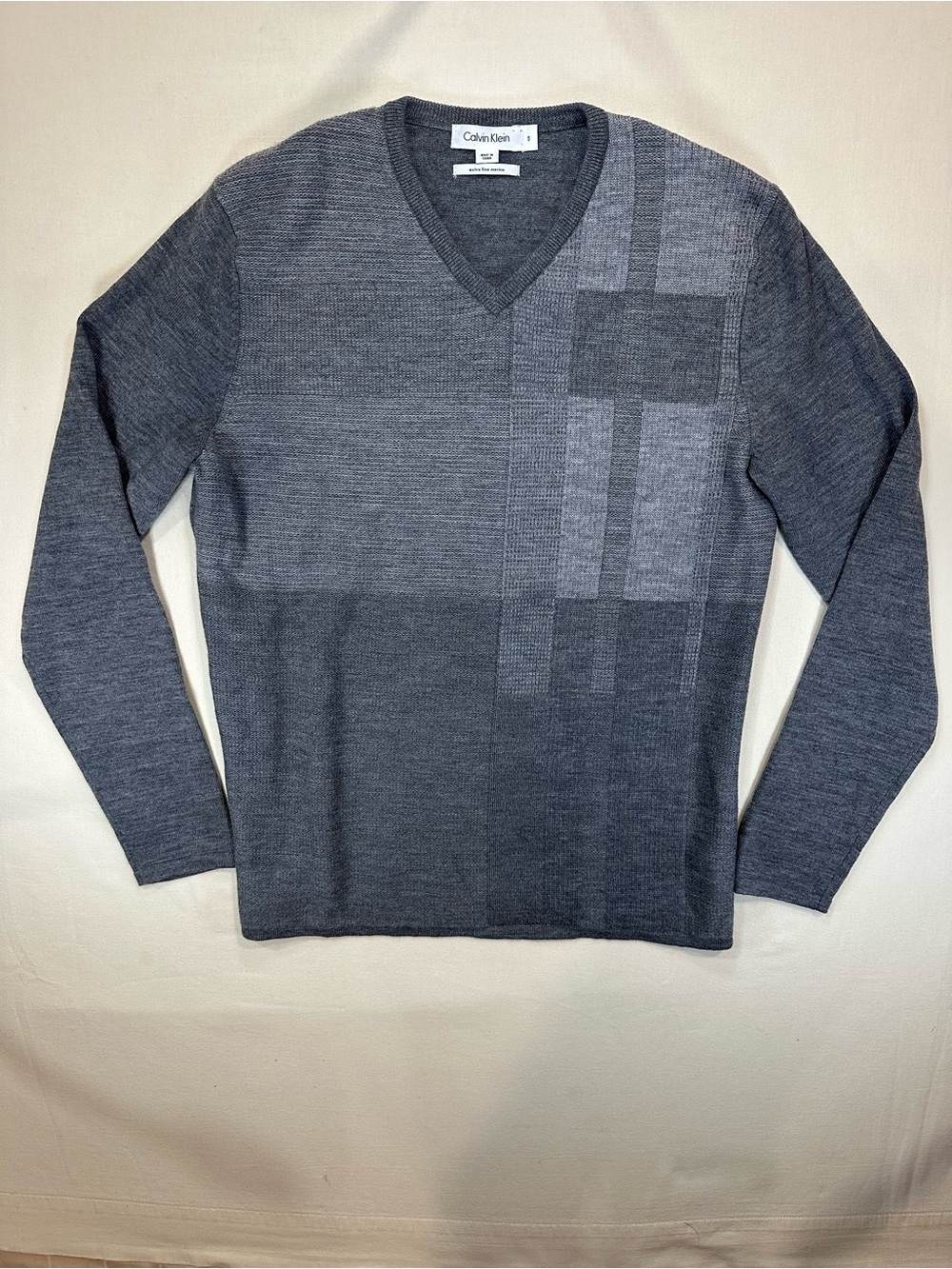 Calvin Klein Extra Fine Merino Wool V-Neck Sweater Gray Geometric Patchwork S